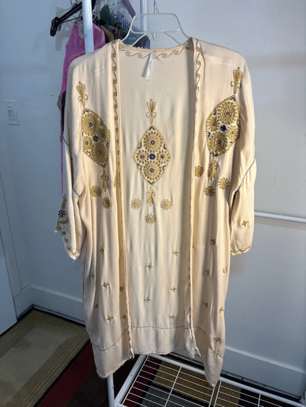 Rare Free People "Pretty Darn Cute" Embroidered Open Kimono Robe - XS